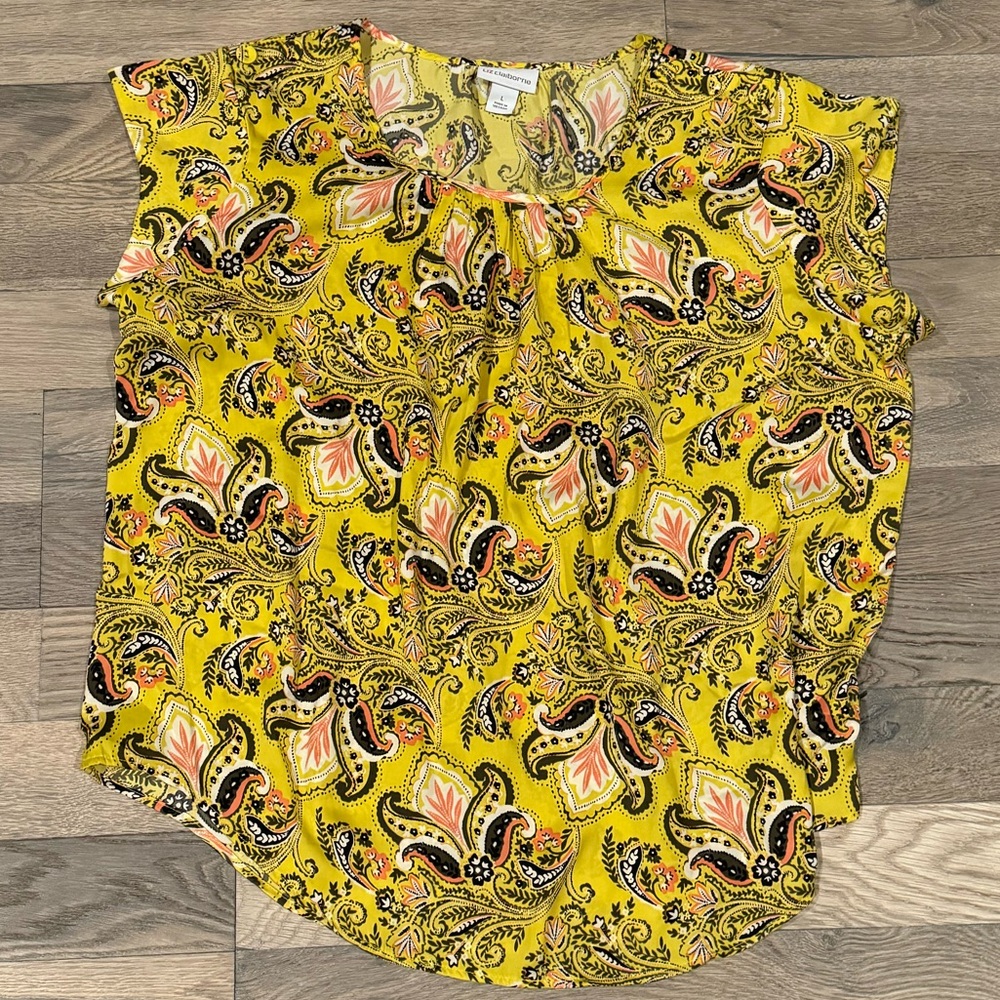 Like New LIZ CLAIBORNE Blouse. Women’s Size Large.